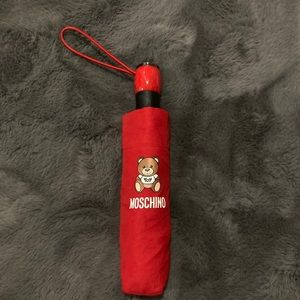 MOSCHINO teddy bear umbrella - TOY Collection